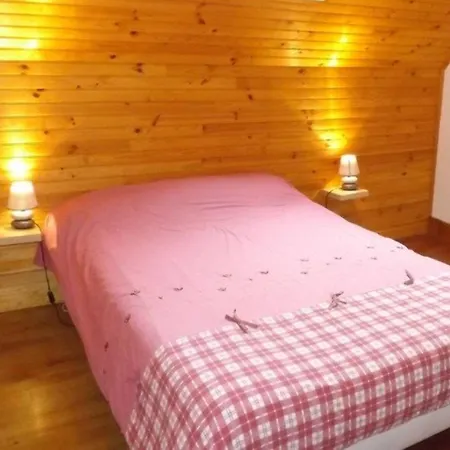 Ferienhaus Maison De 3 Chambres Avec Jardin Amenage A Anglards De Salers Anglards-de-Salers
